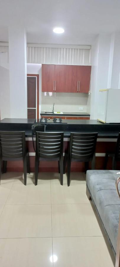 Departamentos Marcecilia De 2 Y 3 Habitaciones En El Centro De Manta Eksteriør billede