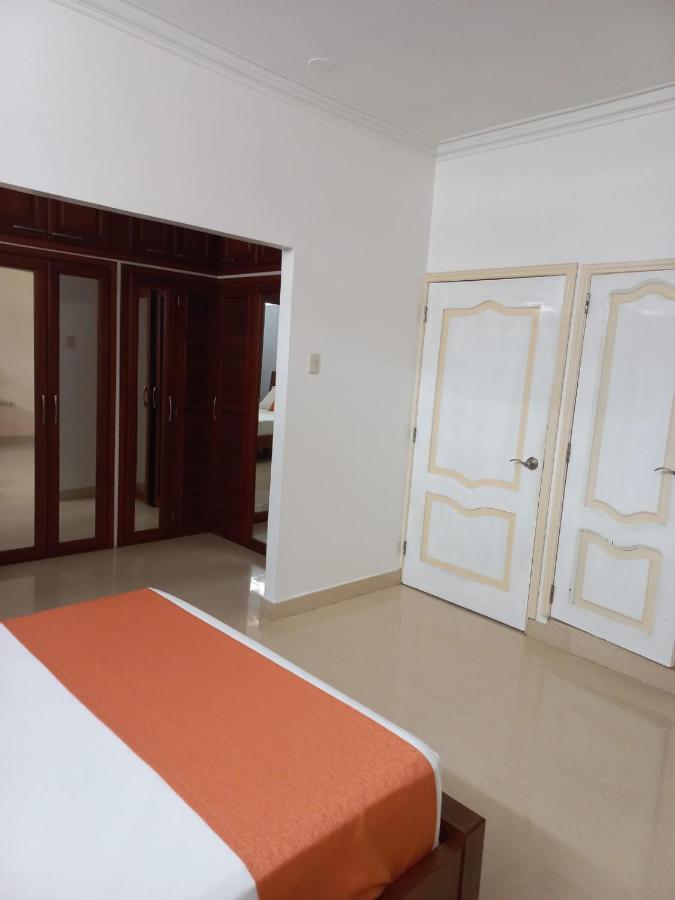 Departamentos Marcecilia De 2 Y 3 Habitaciones En El Centro De Manta Eksteriør billede